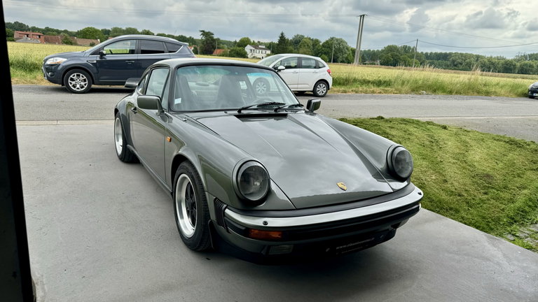 Porsche 911 Carrera 3.2