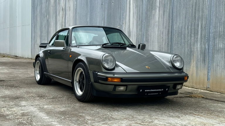 Porsche 911 Carrera 3.2