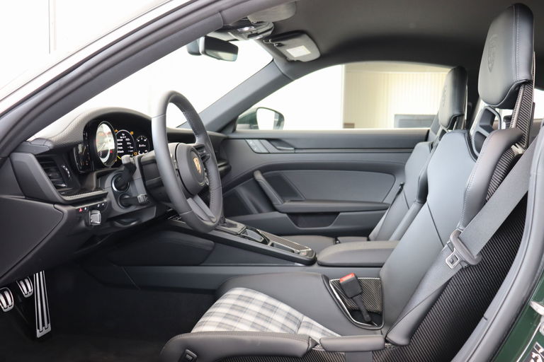 Porsche 992 GT3 Touring