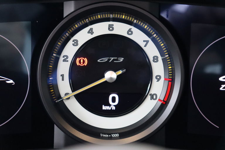 Porsche 992 GT3 Touring