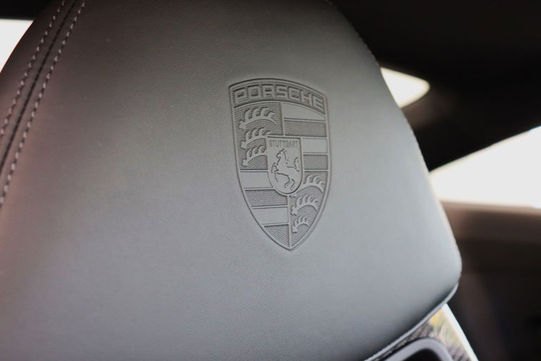 Porsche 992 GT3 Touring