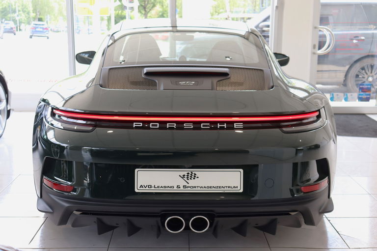 Porsche 992 GT3 Touring