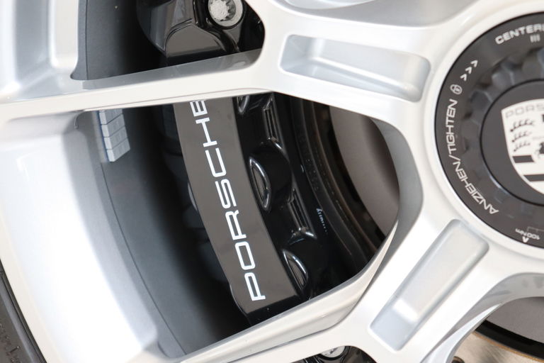 Porsche 992 GT3 Touring