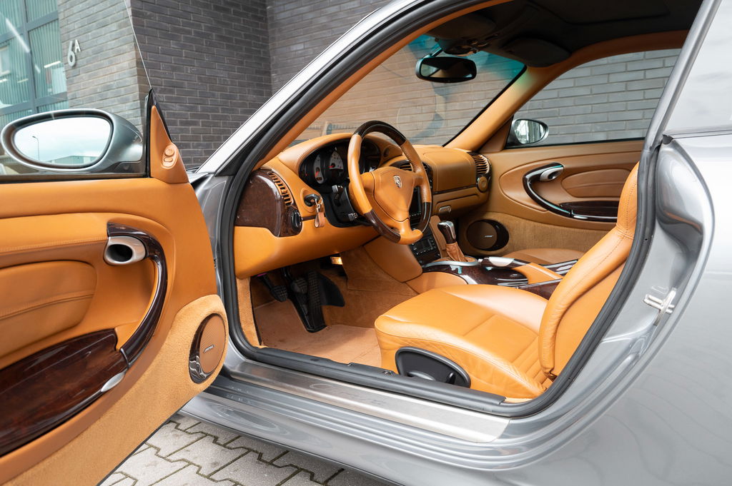 Porsche 996 Carrera 4S