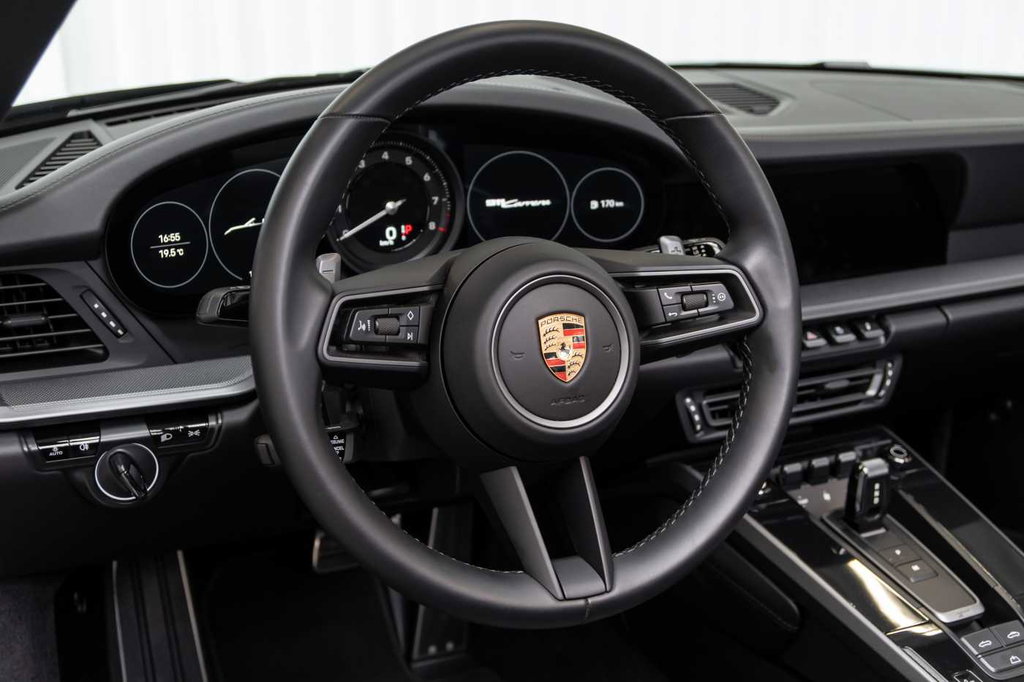 Porsche 992 Carrera