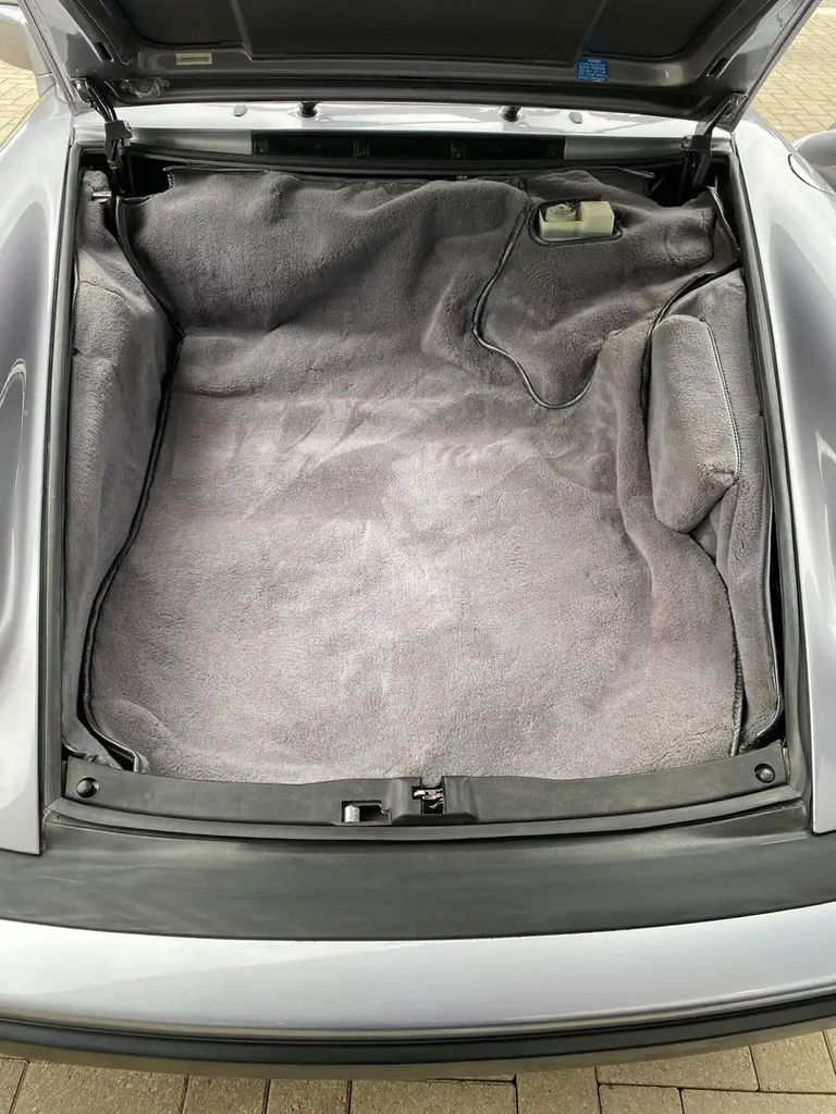 Porsche 911 Carrera 3.2 (US)