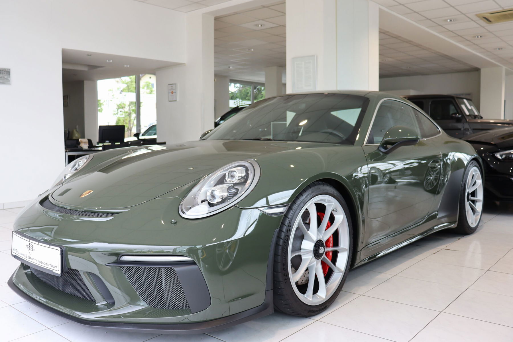 Porsche 991 GT3 Touring 2018 - elferspot.com - Marketplace for
