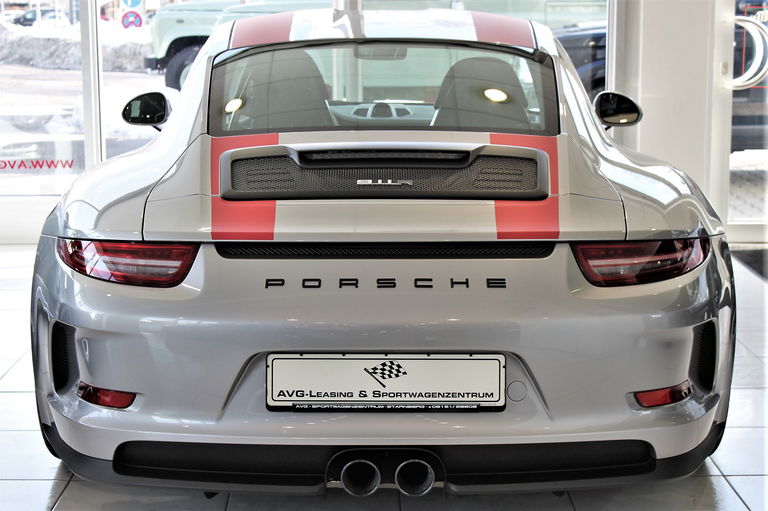Porsche 992 Carrera 4S
