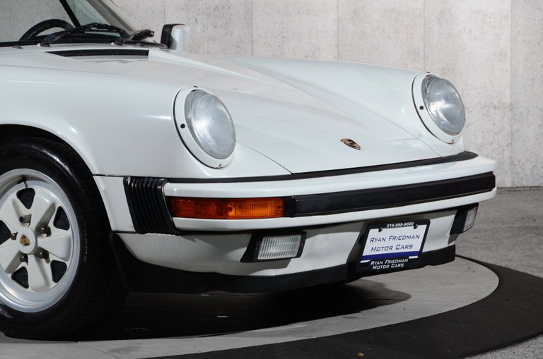 Porsche 911 Carrera 3.2 (US)