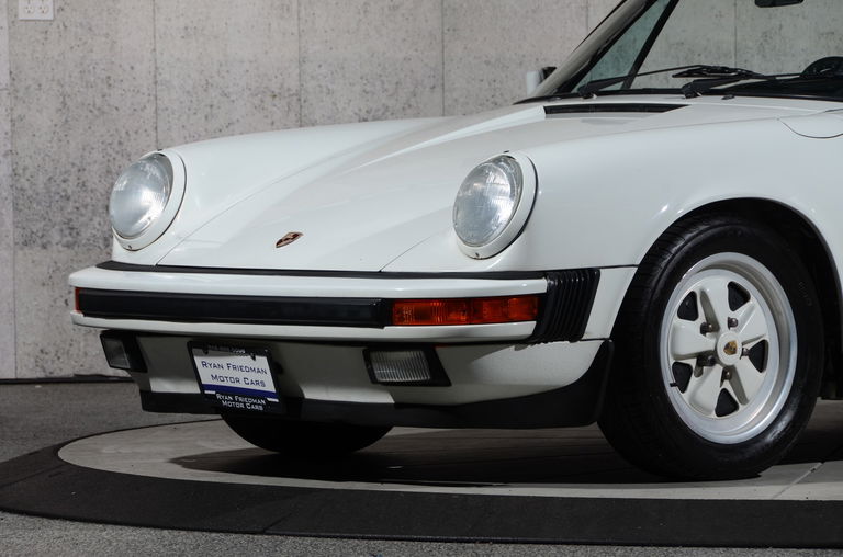 Porsche 911 Carrera 3.2 (US)