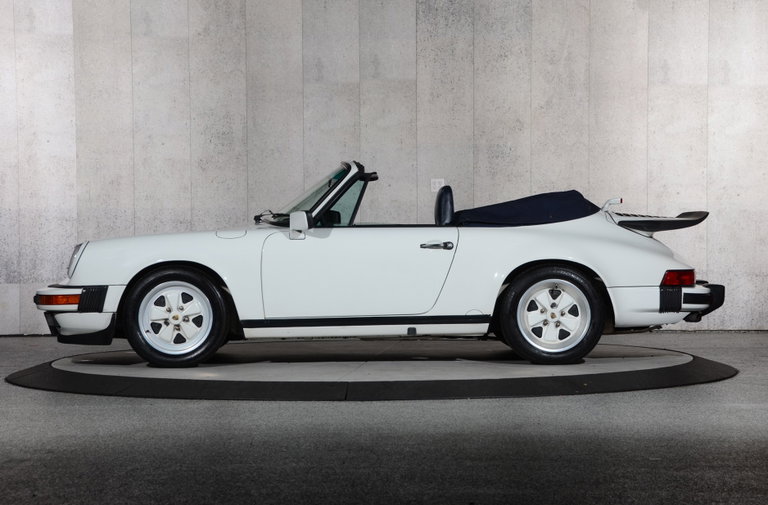 Porsche 911 Carrera 3.2 (US)