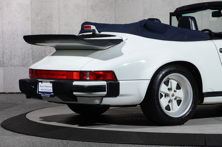 Porsche 911 Carrera 3.2 (US)
