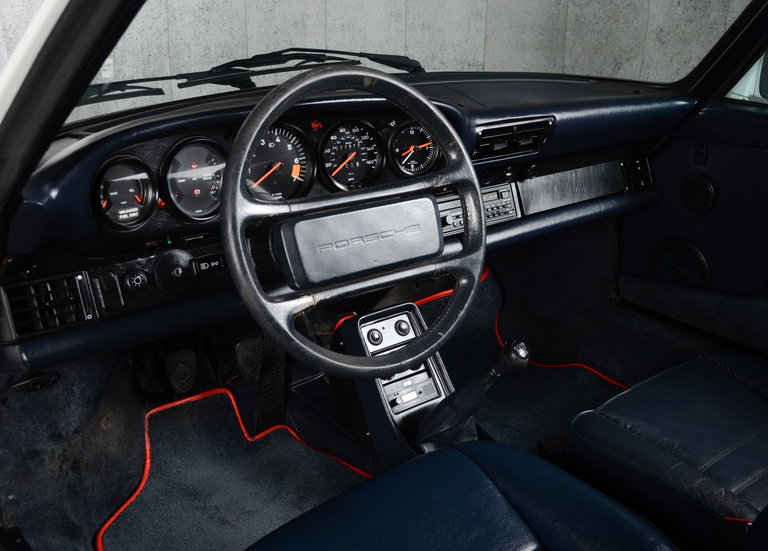 Porsche 911 Carrera 3.2 (US)