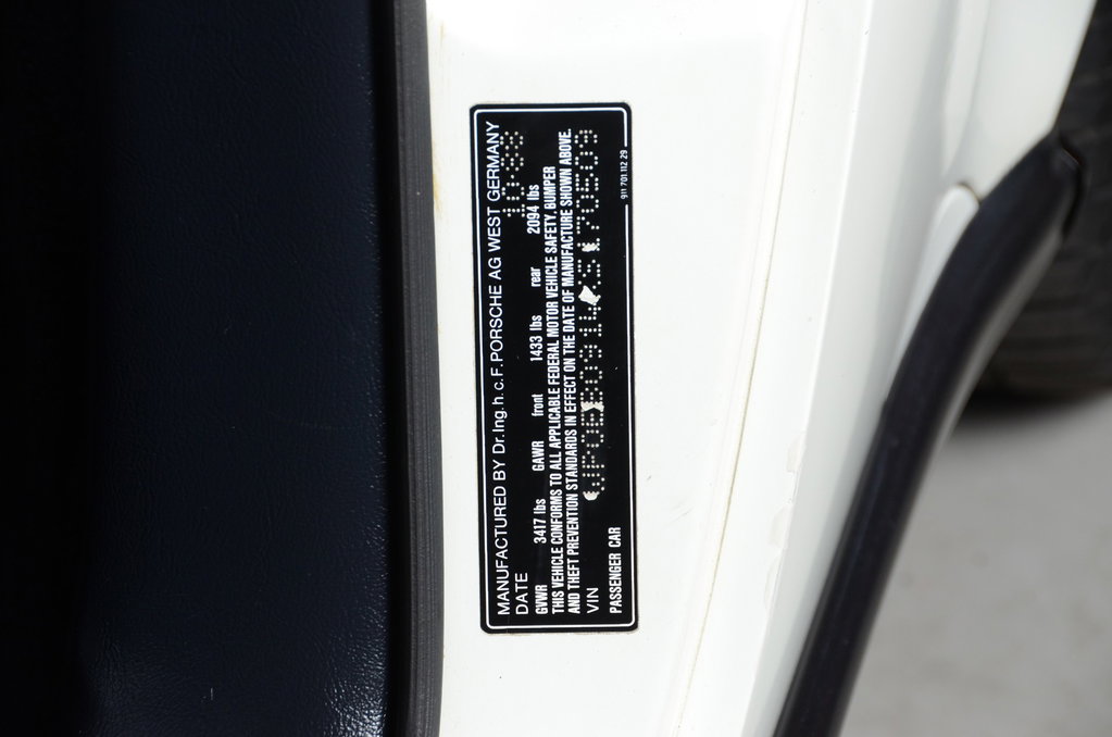 Porsche 911 Carrera 3.2 (US)