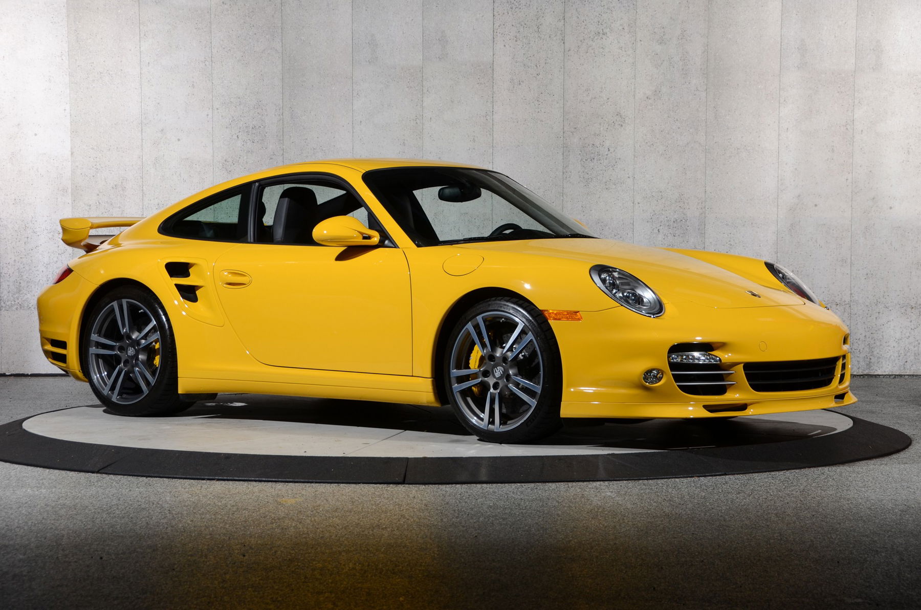 2011_porsche_911_turbo_s_16299