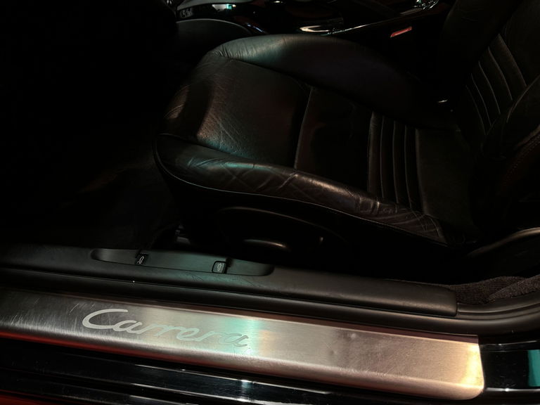 Porsche 996 Carrera 4