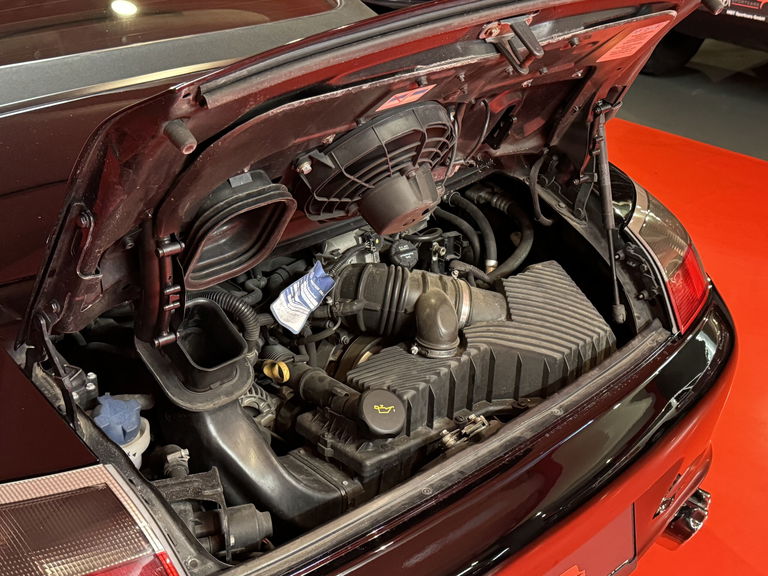 Porsche 996 Carrera 4