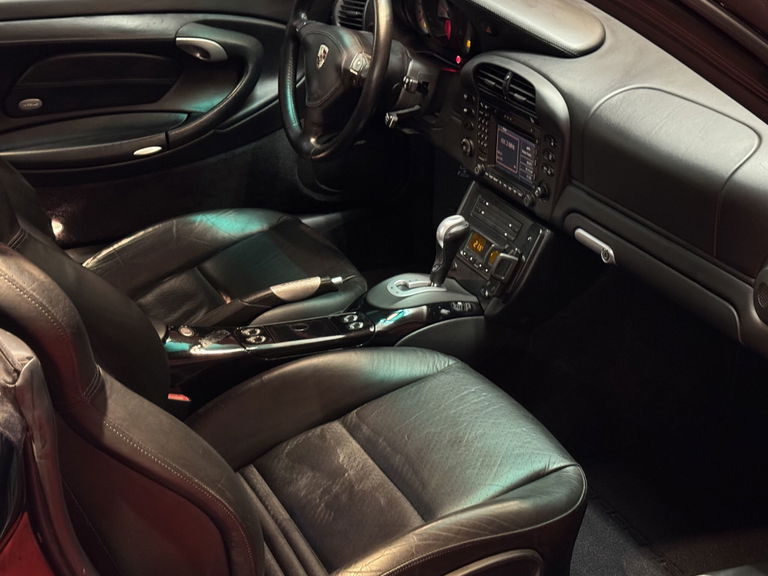 Porsche 996 Carrera 4