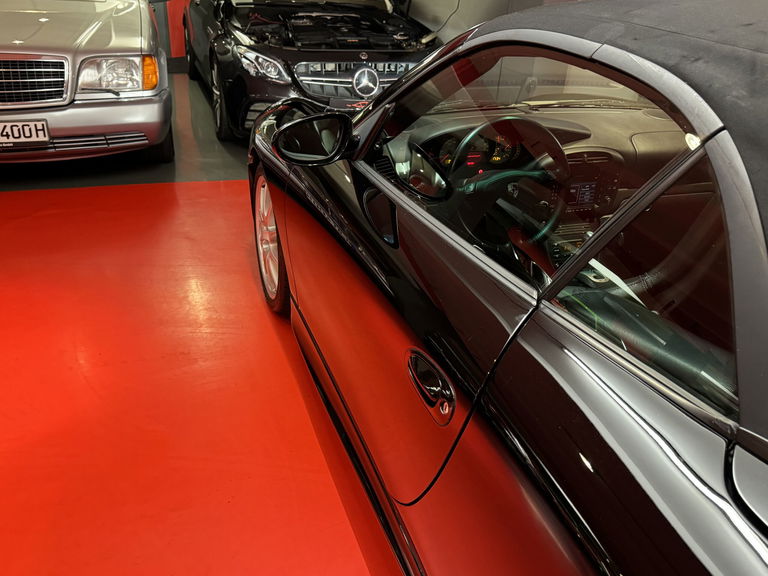 Porsche 996 Carrera 4