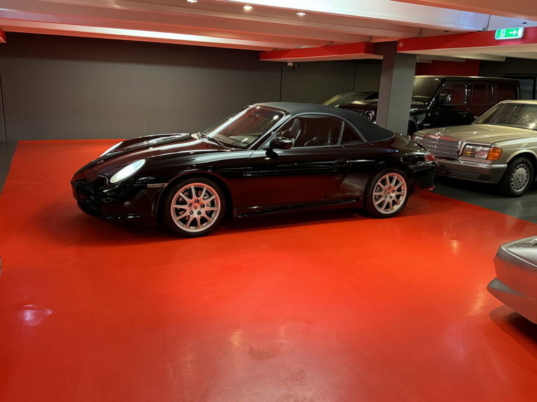 Porsche 996 Carrera 4