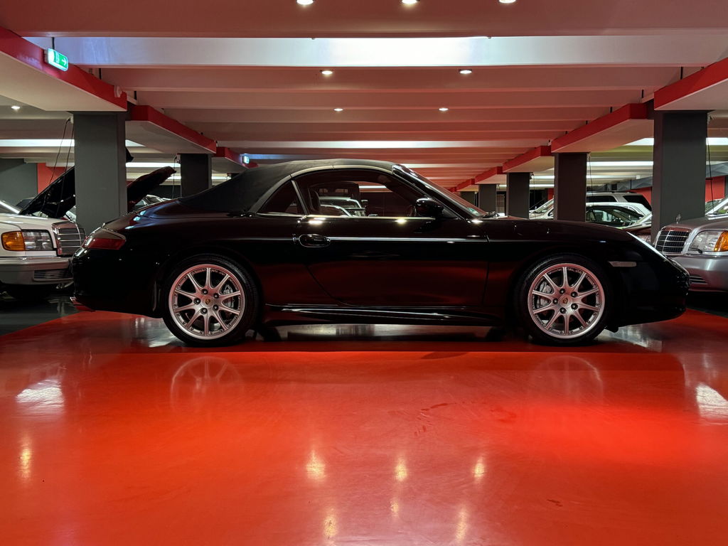 Porsche 996 Carrera 4