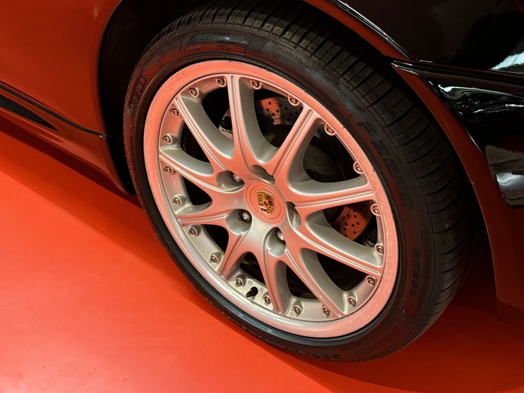 Porsche 996 Carrera 4