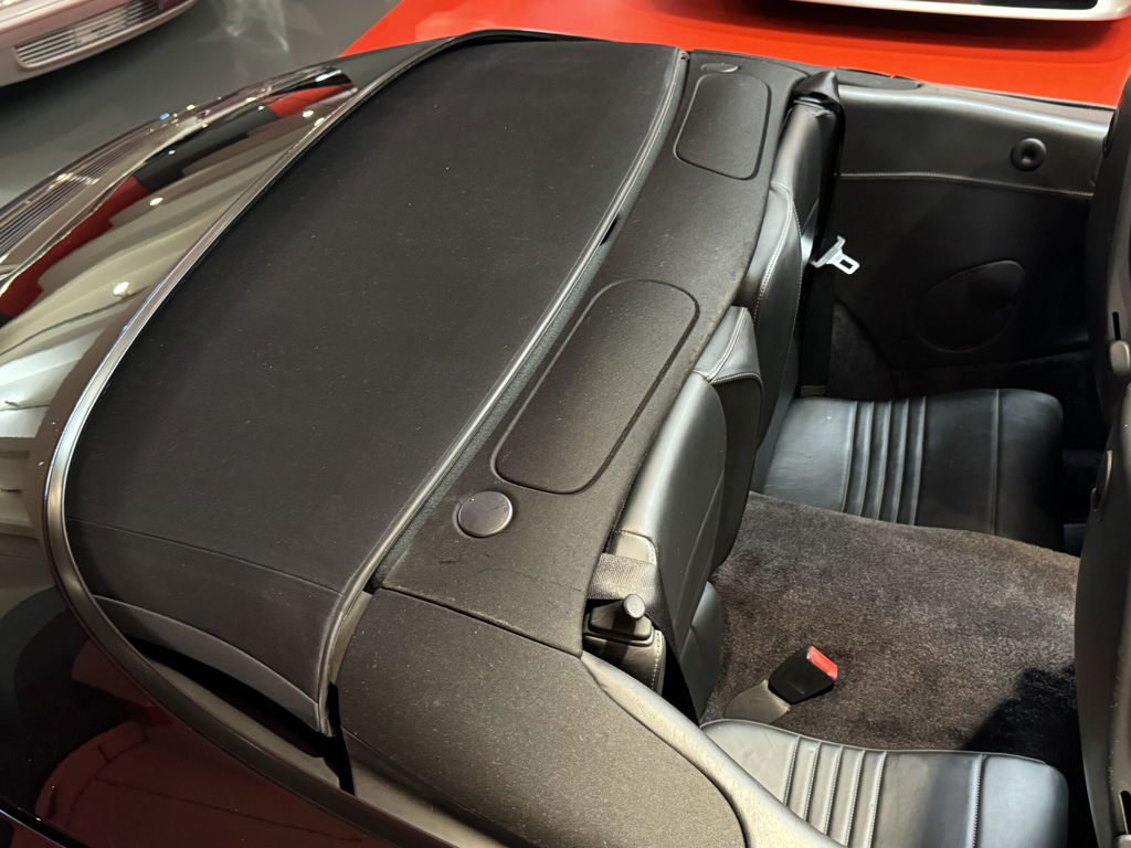 Porsche 996 Carrera 4