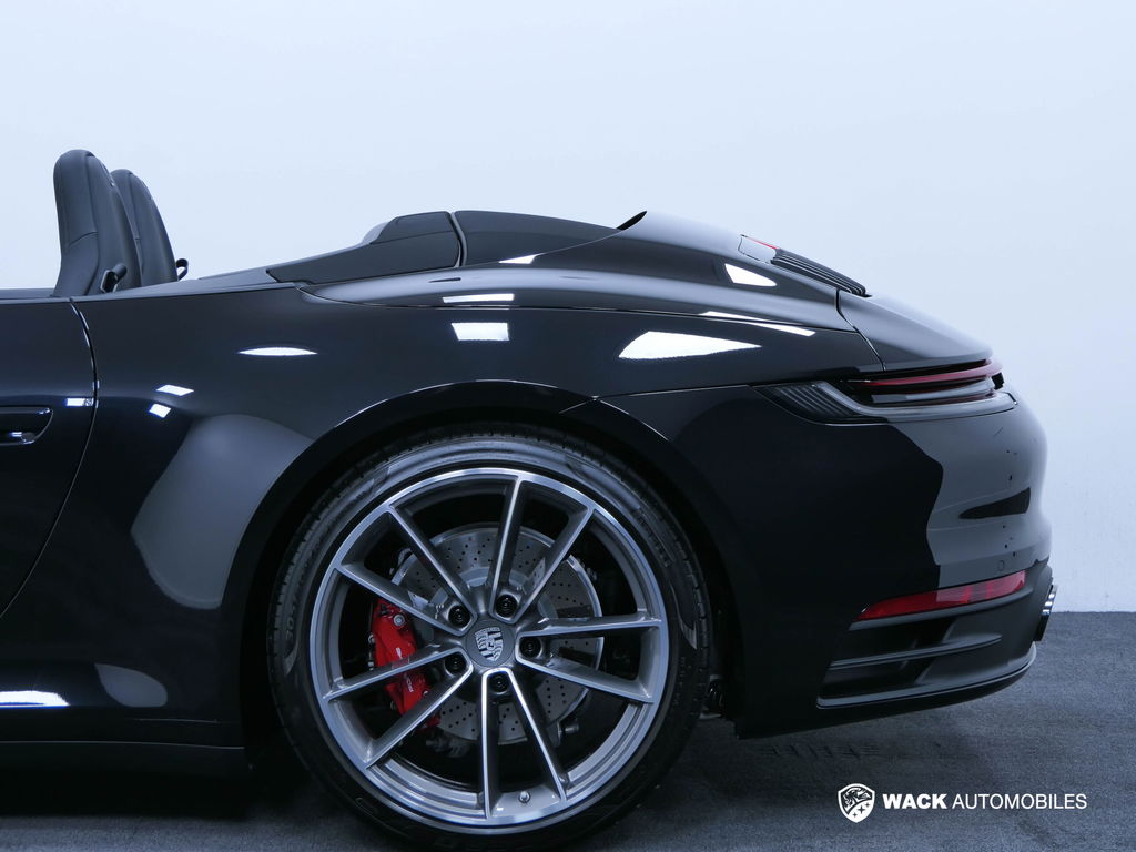 Porsche 992 Carrera 4S
