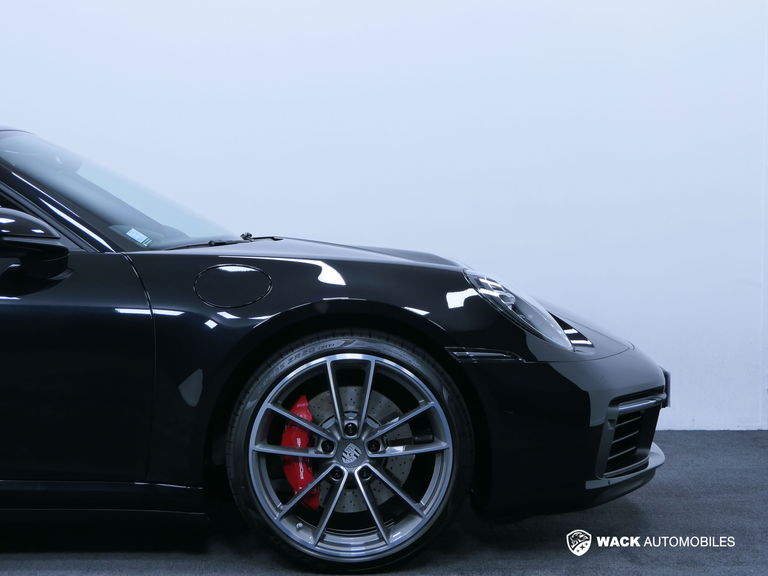 Porsche 992 Carrera 4S