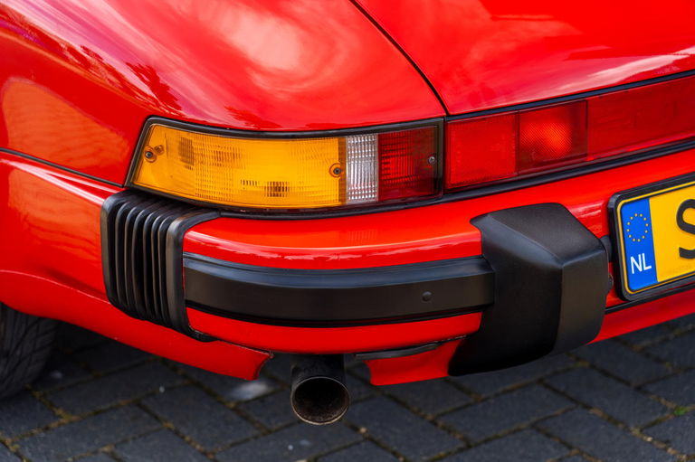 Porsche 911 Carrera 3.2