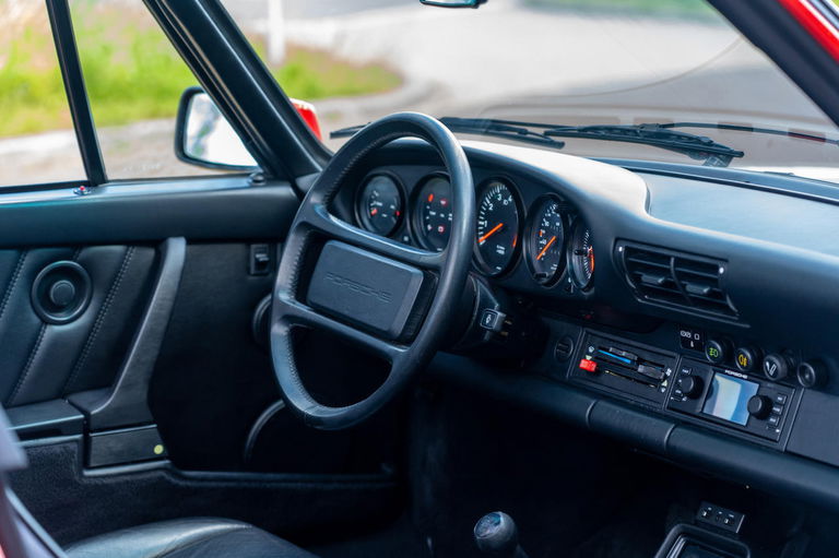 Porsche 911 Carrera 3.2