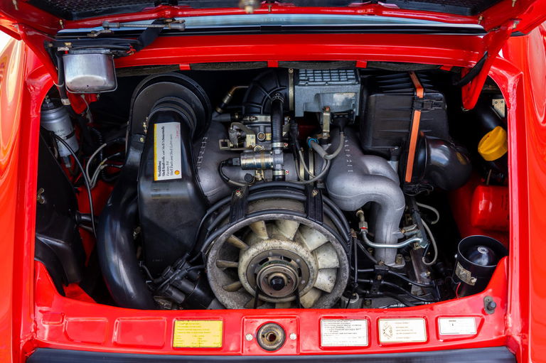 Porsche 911 Carrera 3.2