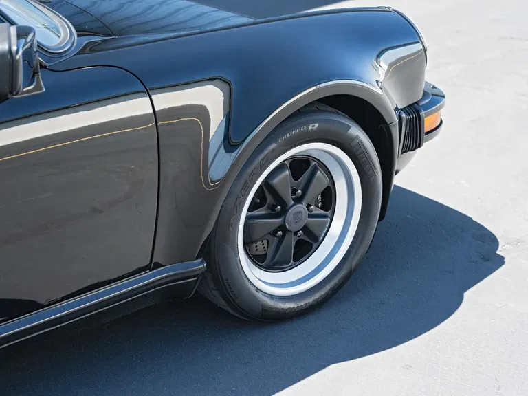 Porsche 911 Turbo 3.3 (US)