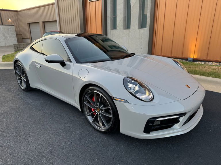 Porsche 992 Carrera 4S