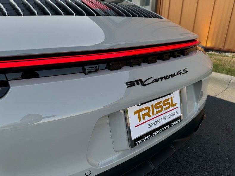 Porsche 992 Carrera 4S