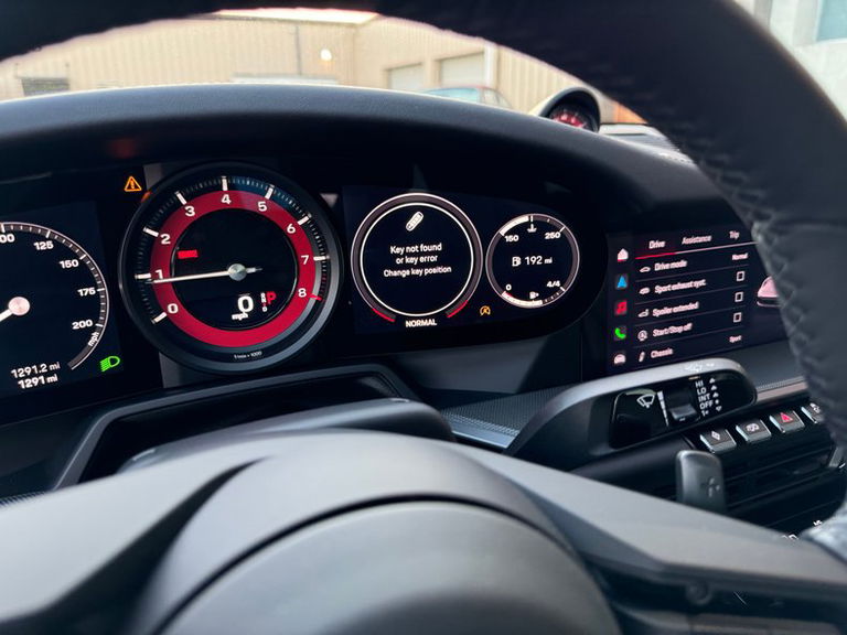 Porsche 992 Carrera 4S