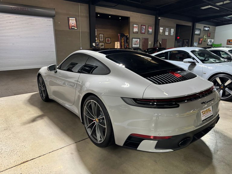 Porsche 992 Carrera 4S