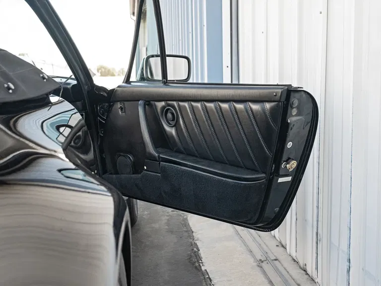 Porsche 911 Turbo 3.3 (US)