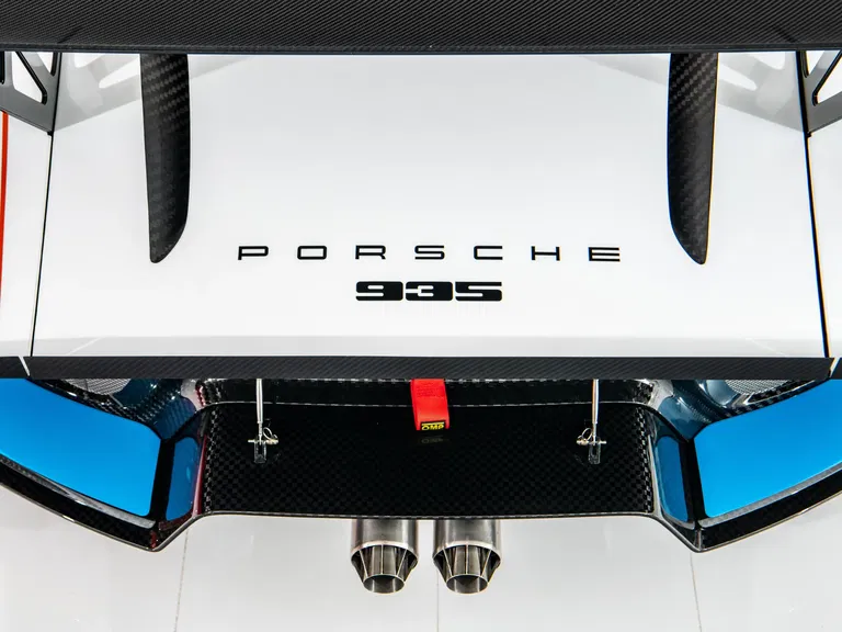Porsche 935