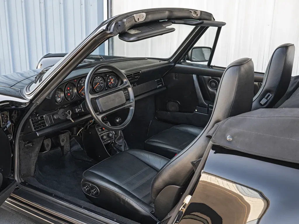 Porsche 911 Turbo 3.3 (US)