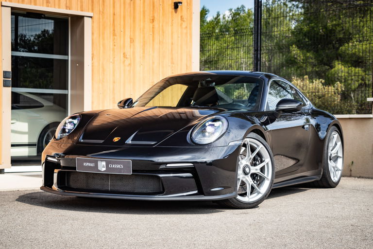 Porsche 992 GT3 Touring