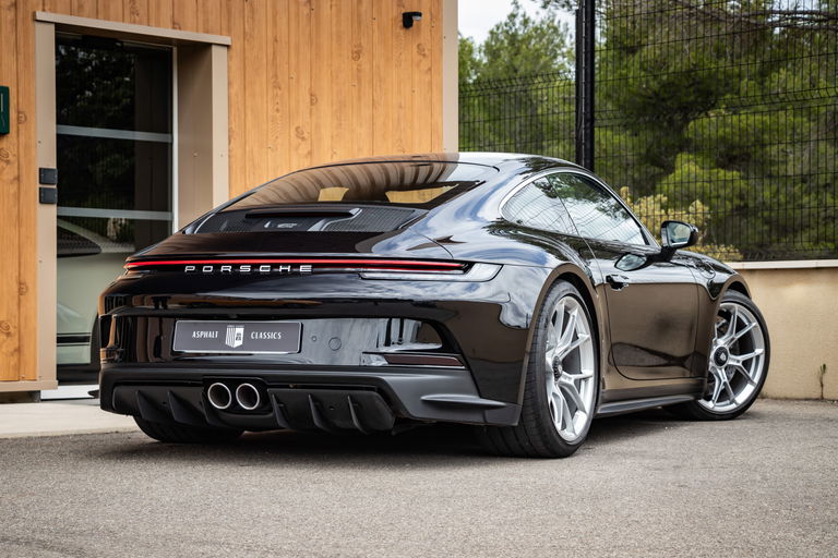 Porsche 992 GT3 Touring