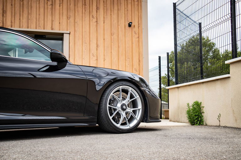 Porsche 992 GT3 Touring