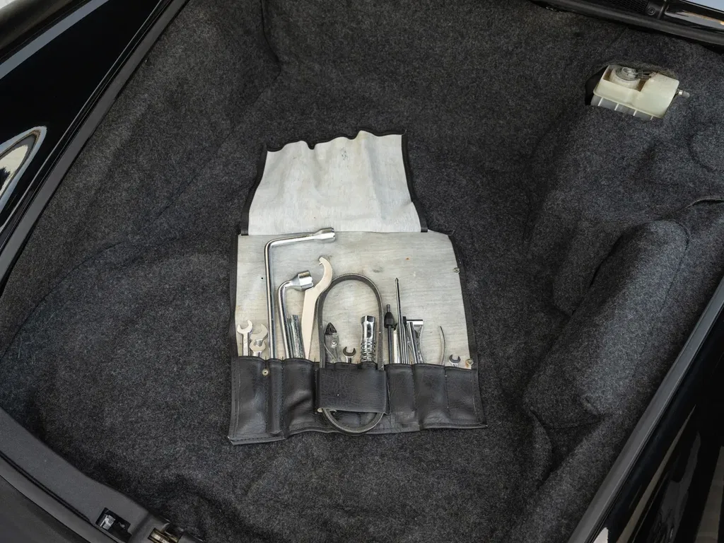 Porsche 911 Turbo 3.3 (US)