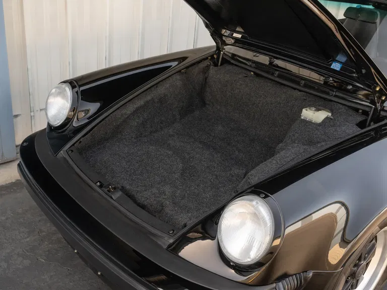 Porsche 911 Turbo 3.3 (US)