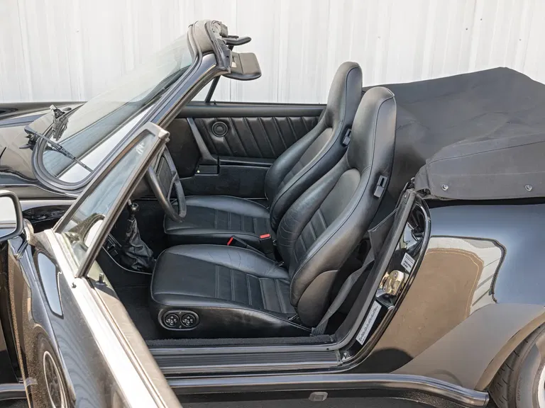 Porsche 911 Turbo 3.3 (US)