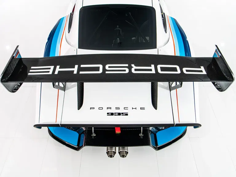 Porsche 935