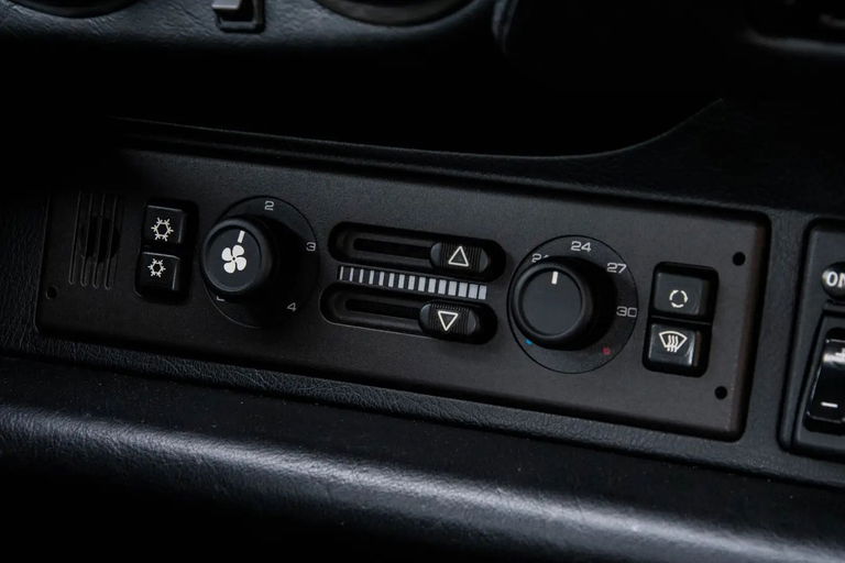 Porsche 993 Carrera 4S