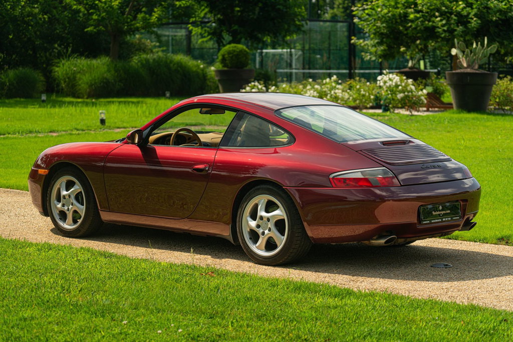 Porsche 996 Carrera