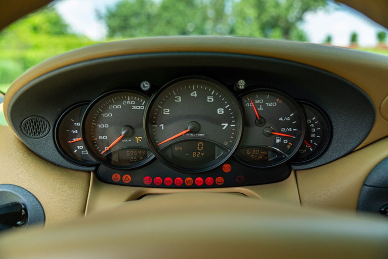 Porsche 996 Carrera
